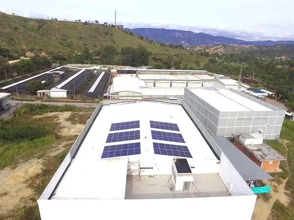 Proyecto solar industrial en Floridablanca - Santander