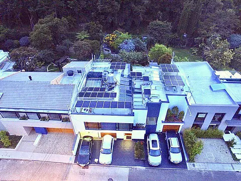 Planta solar híbrida de 11,6 kWp en Bogotá D.C.