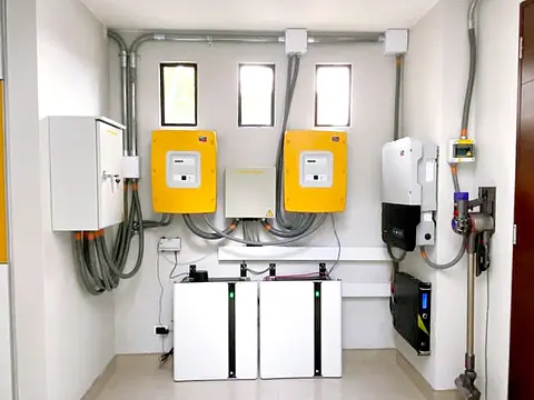 Planta solar híbrida de 5,95 kWp en Chía, Cundinamarca